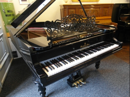 Steinway & Sons A